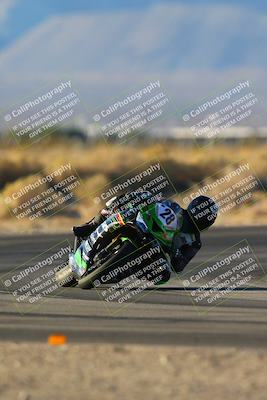 media/Dec-07-2024-CVMA (Sat) [[21c5f1ef85]]/Race 12-Supersport Middleweight/